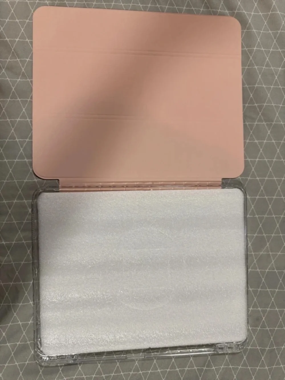 iPad Pro 13-inch (M4) case with pencil holder